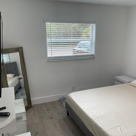 Cozy New Renovated Apartment Форт-Лодердейл Екстер'єр фото